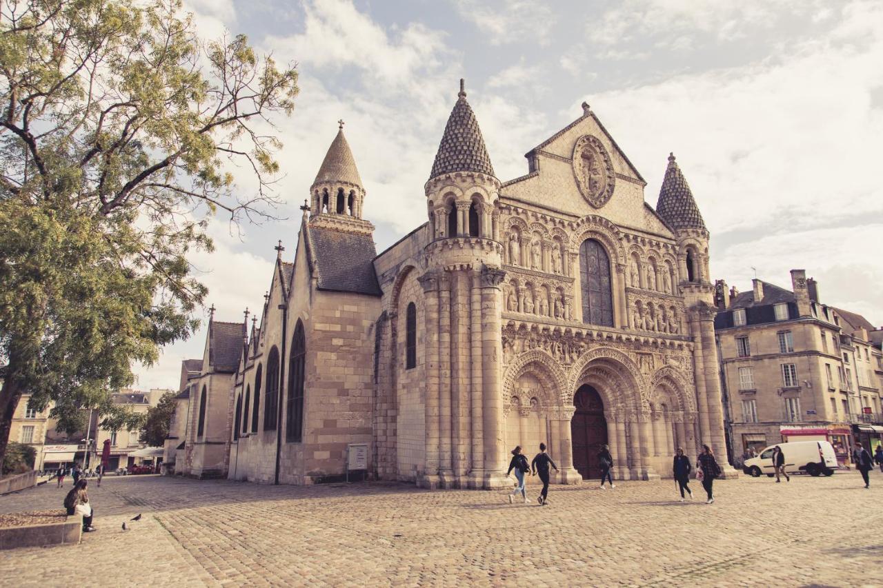 La Maison De La Liberte Studio Jules Verne Poitiers Eksteriør bilde