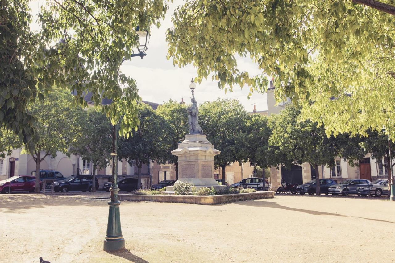 La Maison De La Liberte Studio Jules Verne Poitiers Eksteriør bilde